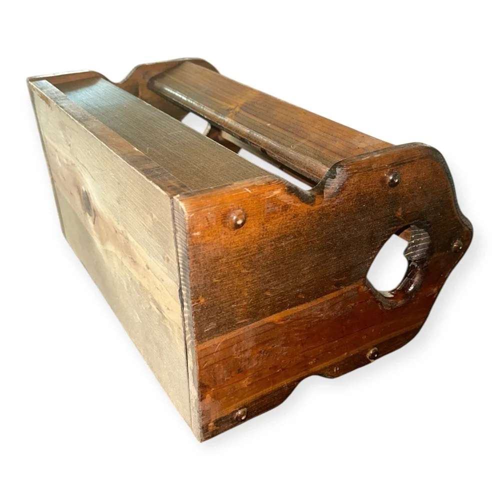 Country Style Wooden Magazine Rack with Handle, Heart Cutouts, 2 Compartments - Picture 4 of 8
